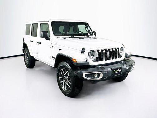 Bright White Clearcoat 2025 Jeep Wrangler 4-Door Sahara 4x4
