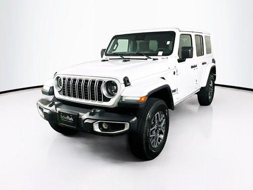 Bright White Clearcoat 2025 Jeep Wrangler 4-Door Sahara 4x4
