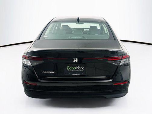 2025 Honda Accord LX 1.5T