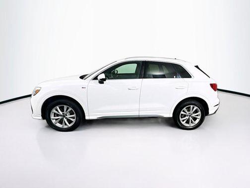 2023 Audi Q3 Premium 45 TFSI S line quattro Tiptronic