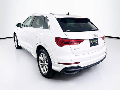 2023 Audi Q3 Premium 45 TFSI S line quattro Tiptronic