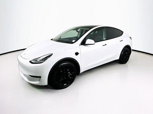 2022 Tesla Model Y Long Range Dual Motor All-Wheel Drive