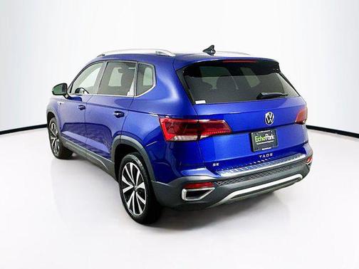 Cornflower Blue 2024 Volkswagen Taos 1.5T SE