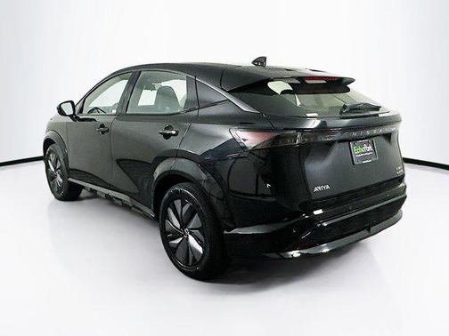 Black Diamond Pearl 2024 Nissan ARIYA ENGAGE