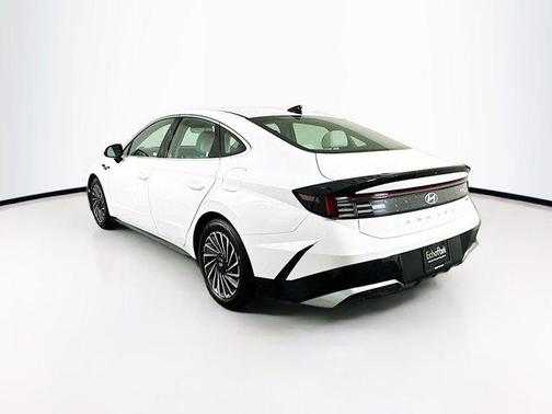 2025 Hyundai SONATA Hybrid SE