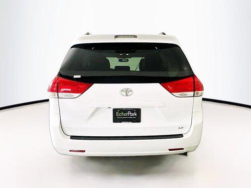 2012 Toyota Sienna LE