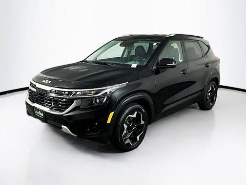 Fusion Black 2025 Kia Seltos S