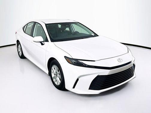 Ice Cap 2026 Toyota Camry LE