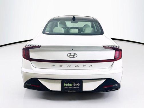 2022 Hyundai SONATA SEL
