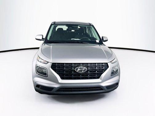 2024 Hyundai VENUE SE