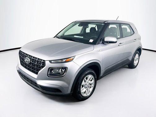 2024 Hyundai VENUE SE