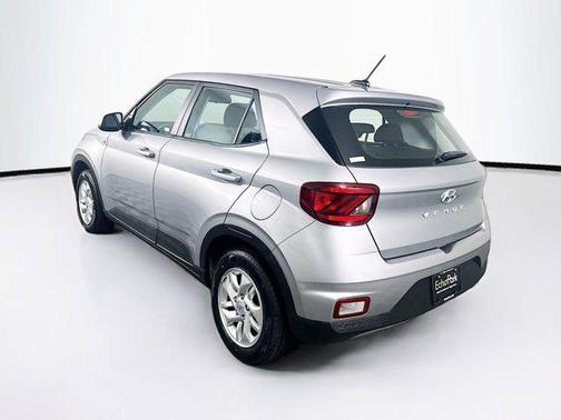 2024 Hyundai VENUE SE