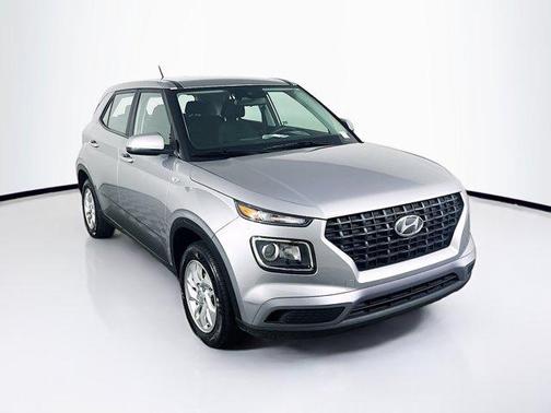 2024 Hyundai VENUE SE