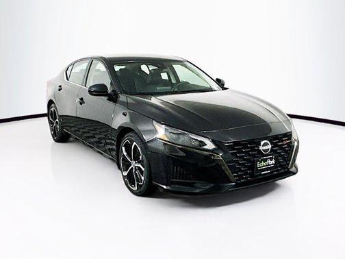 2023 Nissan Altima SR FWD
