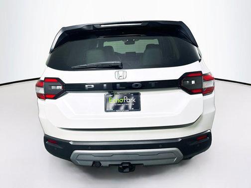 Platinum White Pearl 2025 Honda Pilot EX-L