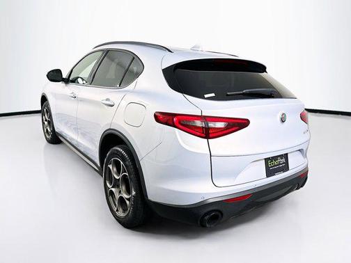 2022 Alfa Romeo Stelvio Sprint