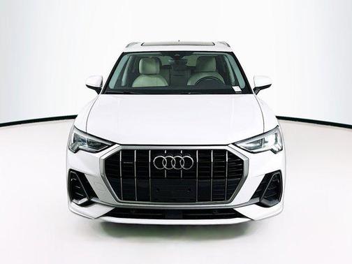 2023 Audi Q3 Premium 45 TFSI S line quattro Tiptronic