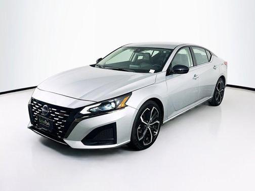 2024 Nissan Altima SR FWD