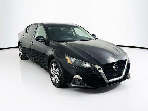2022 Nissan Altima S FWD