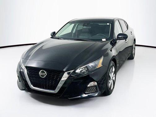 2022 Nissan Altima S FWD