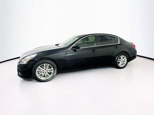 2013 INFINITI G37 Journey