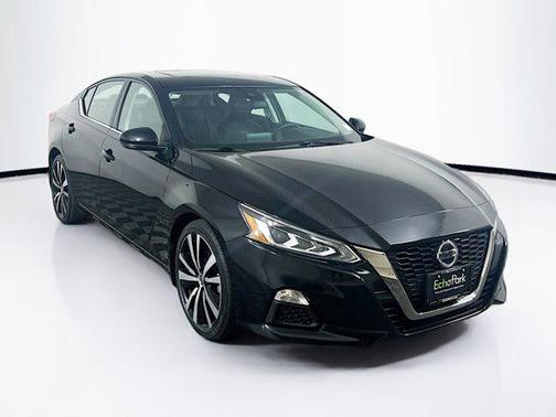 2021 Nissan Altima SR FWD