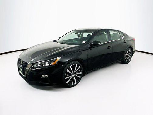 2021 Nissan Altima SR FWD