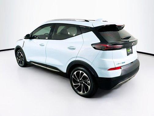 Ice Blue Metallic 2022 Chevrolet Bolt EUV FWD Premier