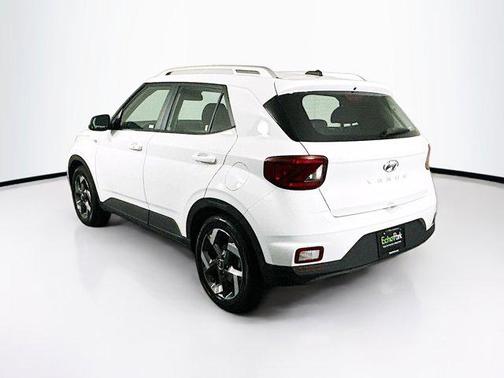 Lunar White 2025 Hyundai VENUE SEL