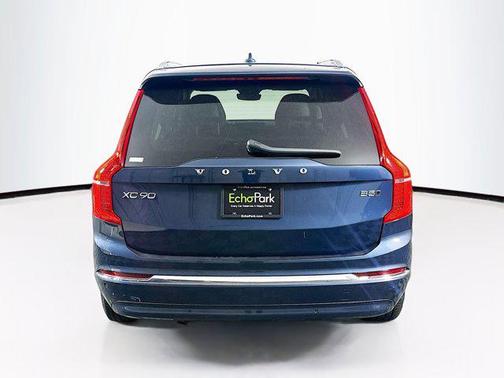 2025 Volvo XC90 B5 Core