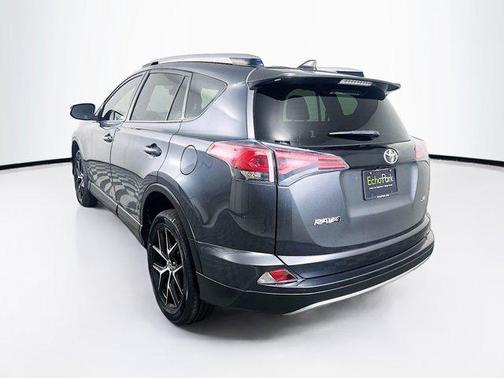 2018 Toyota RAV4 SE