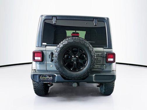 Sting-Gray Clearcoat 2020 Jeep Wrangler Unlimited Willys 4x4