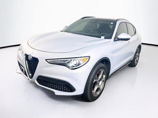 2023 Alfa Romeo Stelvio Sprint RWD