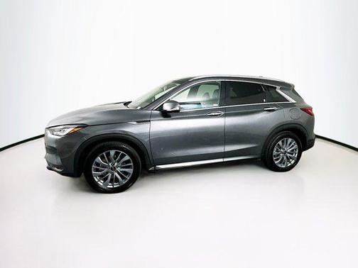 2024 INFINITI QX50 LUXE