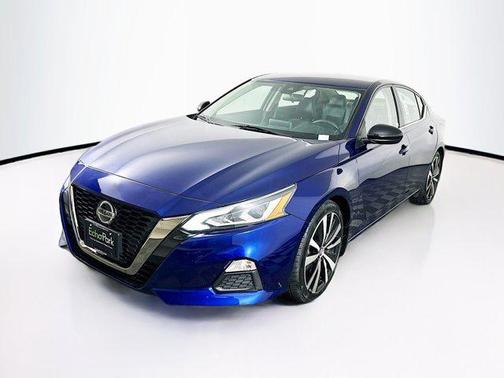 2022 Nissan Altima SR FWD