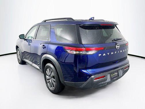 2025 Nissan Pathfinder SV FWD