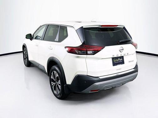 Pearl White Tricoat 2023 Nissan Rogue SV