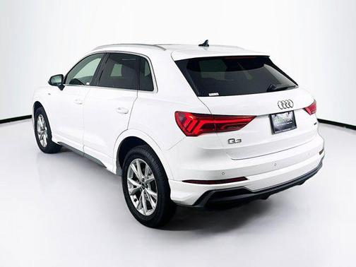 2023 Audi Q3 Premium 45 TFSI S line quattro Tiptronic