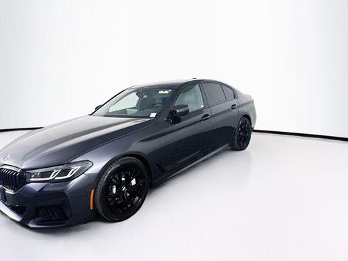 2022 BMW 530 i