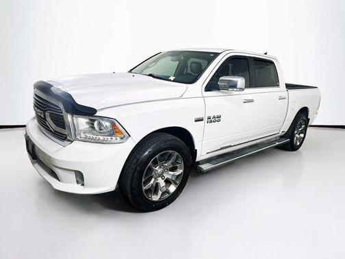 2017 RAM 1500 Limited Crew Cab 4x4 5'7' Box