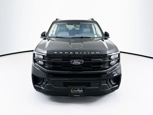 Agate Black Metallic 2025 Ford Expedition Max Active 4x4