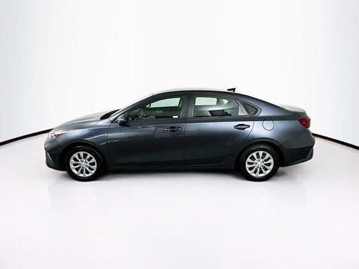 2023 Kia Forte LX