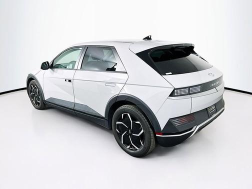 Cyber Gray 2024 Hyundai IONIQ 5 SE