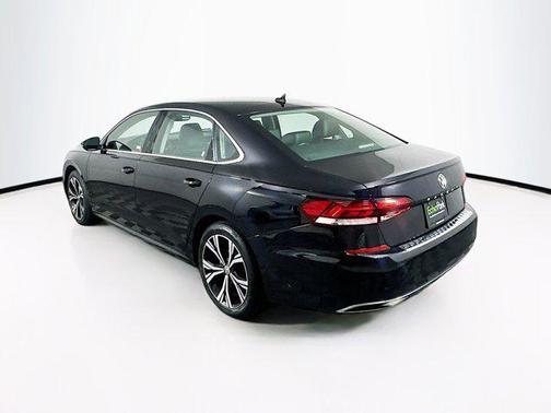 2022 Volkswagen Passat 2.0T SE