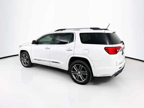 White Frost Tricoat 2019 GMC Acadia Denali