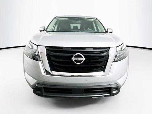 2024 Nissan Pathfinder SV 4WD