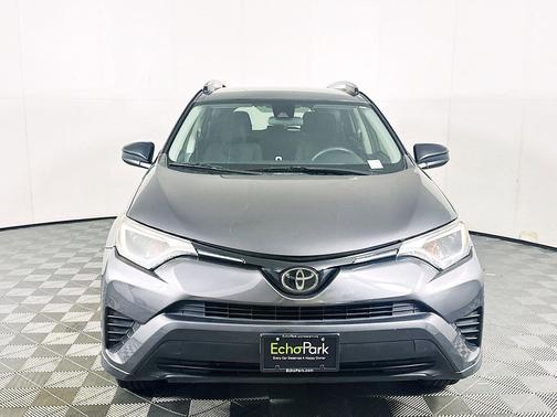 Magnetic Gray Metallic 2018 Toyota RAV4 LE