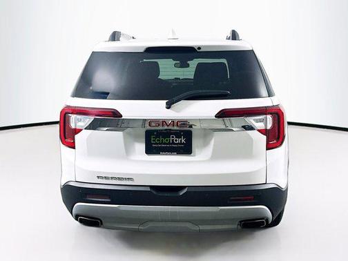 2023 GMC Acadia FWD SLT