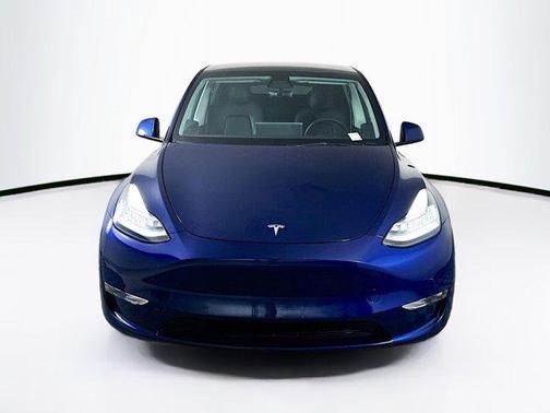2022 Tesla Model Y Long Range Dual Motor All-Wheel Drive