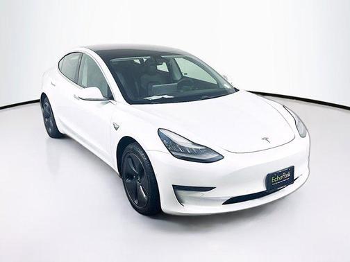 2020 Tesla Model 3 Standard Range